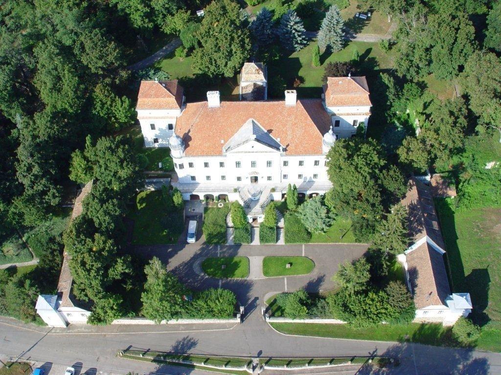 Teleki-Degenfeld Kastelyszallo Szirak ภายนอก รูปภาพ